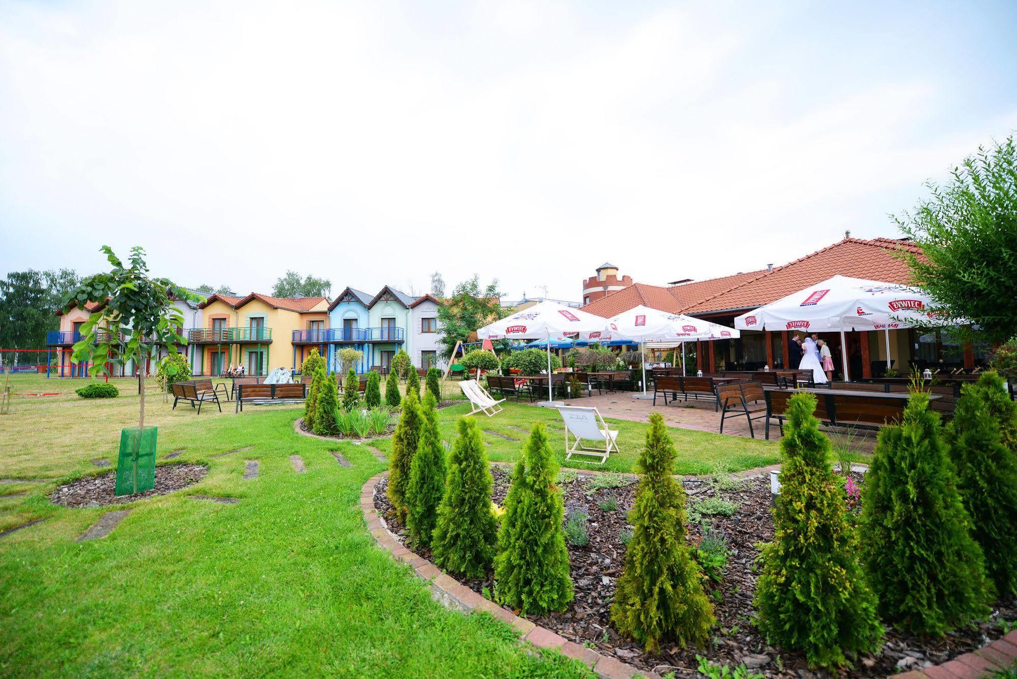 Hotel Daglezja Nad Jeziorem Kornickim 코르니크 외부 사진